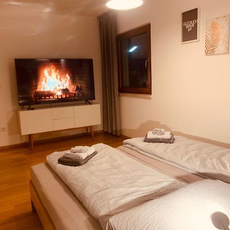 Felix Living 4, Modern & Cozy 2 Zimmer Wohnung, Balkon, Parkplatz Зальцвег Экстерьер фото